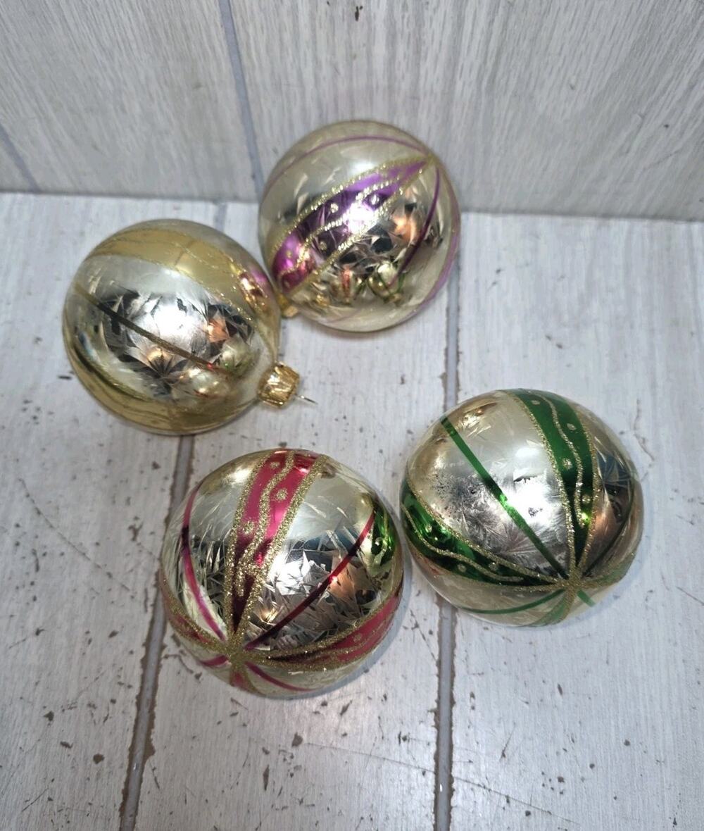 Vintage 4 Italian Shatterproof Christmas Ornaments Resiglas Classic Holiday